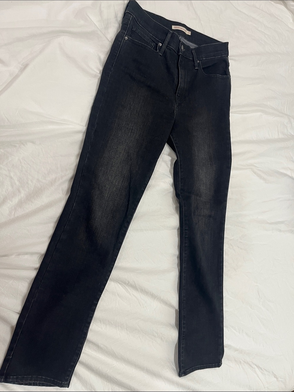 Levi’s Women’s Black Straight-Leg Jeans
